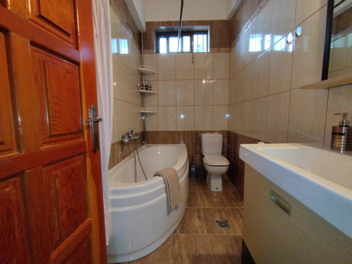 Voulas Guest House Volos Buitenkant foto